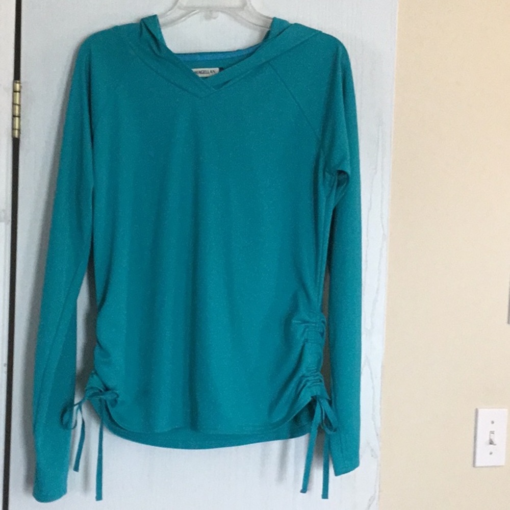 Magellan summer hoodie. Green fish gear. Large.